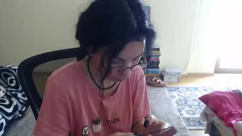 Emmatoo online show from 16, 10, 2025