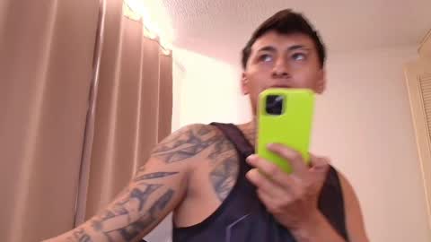 Snapshot of emmi_11 chatting on 21, 4, 2026 emmi_11 online show from 21, 4, 2026
