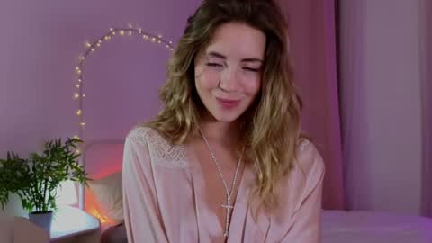 Miss Emmi online show from 5, 12, 2024