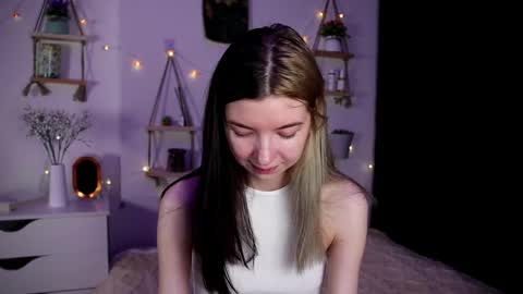 emmie_everly online show from 21, 10, 2025