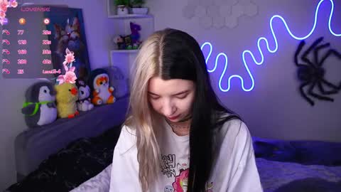 emmie_everly online show from 10, 4, 2026