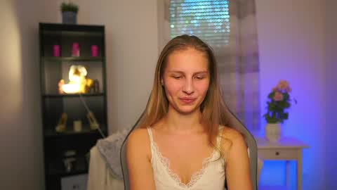 Emmie online show from 22, 4, 2026