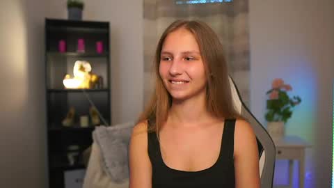 Snapshot of emmie_murray chatting on 6, 5, 2026 Emmie online show from 6, 5, 2026