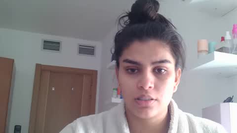 emmie online show from 2, 11, 2025