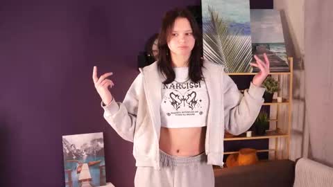 Snapshot of emmiecrellin chatting on 3, 3, 2026 Emily online show from 3, 3, 2026