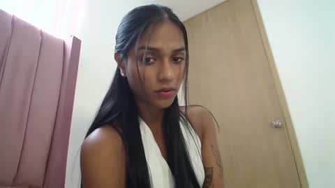 Snapshot of emmily_forever chatting on 6, 3, 2025 emmily online show from 6, 3, 2025