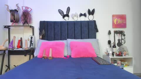 Snapshot of emmily_giraldo chatting on 22, 1, 2025 online show from 22, 1, 2025