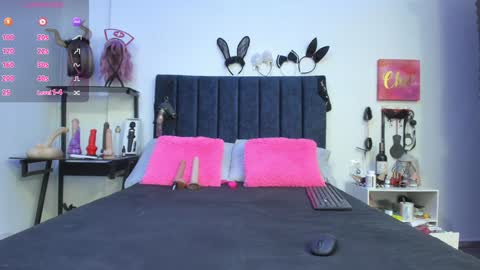 Snapshot of emmily_giraldo chatting on 5, 2, 2025 online show from 5, 2, 2025
