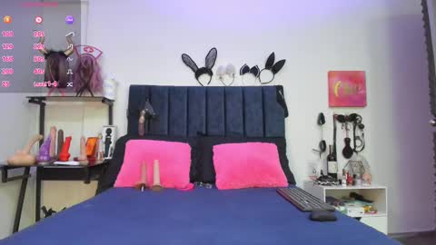 Snapshot of emmily_giraldo chatting on 25, 2, 2025 online show from 25, 2, 2025