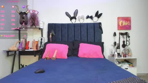 Snapshot of emmily_giraldo chatting on 27, 2, 2025 online show from 27, 2, 2025