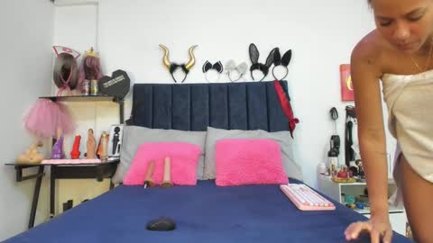          online show from 27, 3, 2026