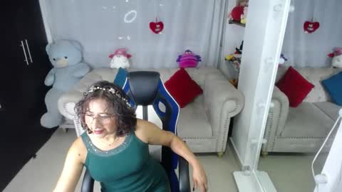 Snapshot of emmilychevalier chatting on 1, 3, 2025 Emmily online show from 1, 3, 2025