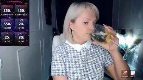 Snapshot of emmmam chatting on 5, 2, 2026 emmmam online show from 5, 2, 2026