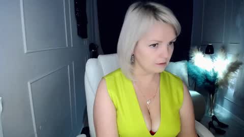 Snapshot of emmmam chatting on 7, 2, 2026 emmmam online show from 7, 2, 2026