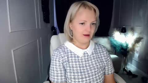 Snapshot of emmmam chatting on 19, 2, 2026 emmmam online show from 19, 2, 2026