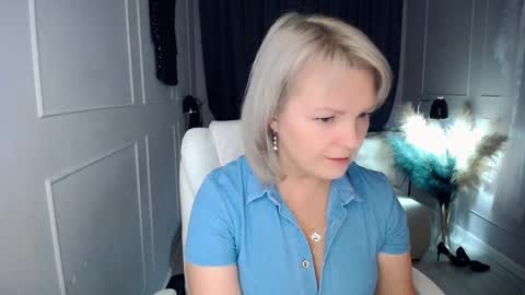 Snapshot of emmmam chatting on 24, 2, 2026 emmmam online show from 24, 2, 2026