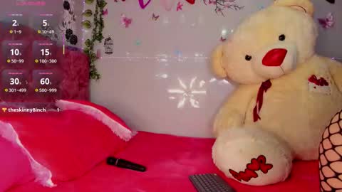 Snapshot of emmy_bloom chatting on 15, 10, 2025 Emmy online show from 15, 10, 2025