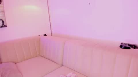 Emmy Heart online show from 3, 2, 2026