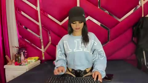 Snapshot of emmy_sweet_69 chatting on 14, 6, 2026 Emmy online show from 14, 6, 2026