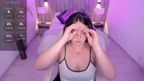 Snapshot of emmy_walker1 chatting on 18, 10, 2025 Emmy Walker online show from 18, 10, 2025