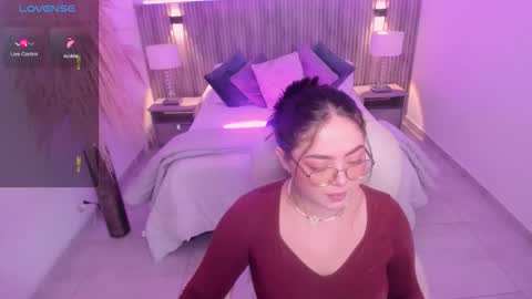 Snapshot of emmy_walker1 chatting on 24, 10, 2025 Emmy Walker online show from 24, 10, 2025