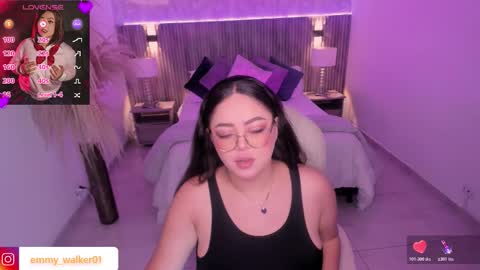Snapshot of emmy_walker1 chatting on 7, 11, 2025 Emmy Walker online show from 7, 11, 2025