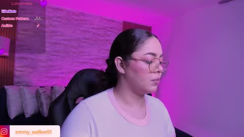 Snapshot of emmy_walker1 chatting on 13, 11, 2025 Emmy Walker online show from 13, 11, 2025