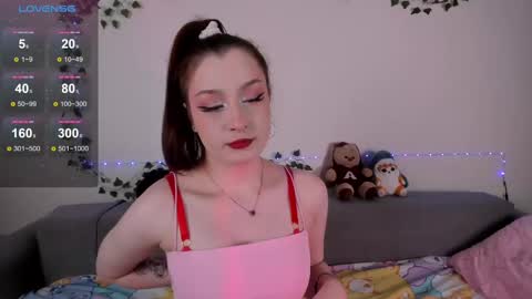 Snapshot of emmyflower chatting on 21, 2, 2025 emmyflower online show from 21, 2, 2025