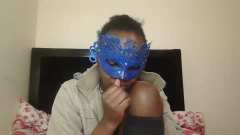 Snapshot of empressvee24 chatting on 14, 11, 2025 vee online show from 14, 11, 2025