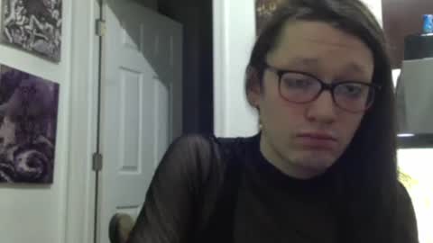 empusalamia online show from 14, 1, 2025