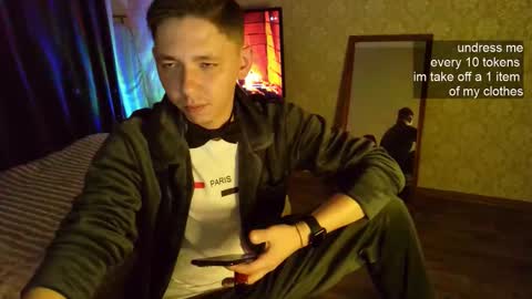 Snapshot of emveeboy96 chatting on 5, 11, 2025 emveeboy96 online show from 5, 11, 2025