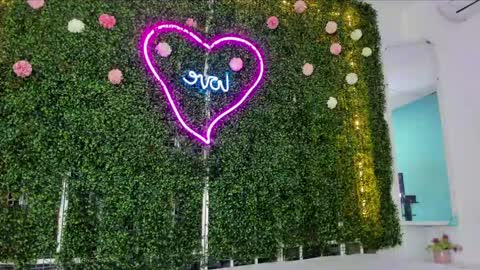 Emy online show from 20, 12, 2024