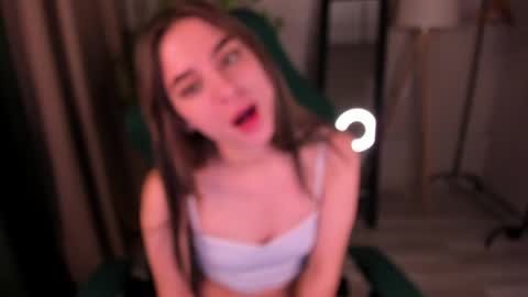 emy__angel online show from 20, 4, 2026