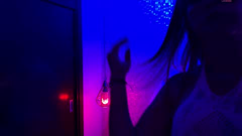 Snapshot of emy_rosse25 chatting on 28, 10, 2025 Emy online show from 28, 10, 2025