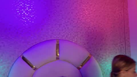 Snapshot of emy_rosse25 chatting on 5, 12, 2025 Emy online show from 5, 12, 2025