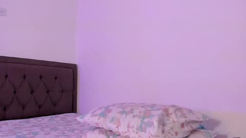 Emiliana online show from 10, 12, 2024