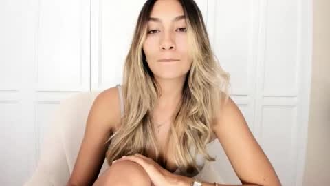 emyconneer online show from 10, 1, 2026