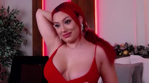 Snapshot of emyhilton_ chatting on 1, 12, 2025 Emy online show from 1, 12, 2025