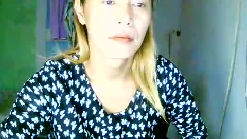 CHUN LY online show from 22, 9, 2025