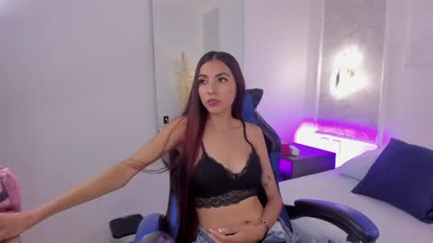 Snapshot of enchanted_doll_ chatting on 20, 5, 2026 Valentina online show from 20, 5, 2026
