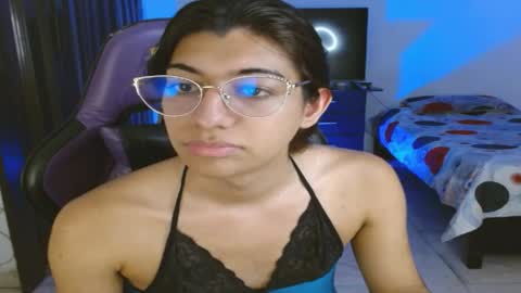 Snapshot of engiel_phoenix chatting on 5, 5, 2026 Engiel phoenix instagram engiel 13 online show from 5, 5, 2026
