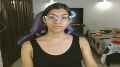 Snapshot of engiel_phoenix chatting on 20, 5, 2026 Engiel phoenix instagram engiel 13 online show from 20, 5, 2026