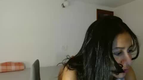 Snapshot of enithsun chatting on 12, 9, 2025 enithsun online show from 12, 9, 2025