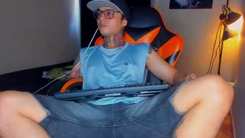 Snapshot of enjoymycock99 chatting on 25, 7, 2026 enjoymycock99 online show from 25, 7, 2026