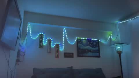 Snapshot of enjoythetrip chatting on 9, 9, 2025 Luke online show from 9, 9, 2025