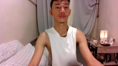 Snapshot of enzinoxx2024 chatting on 16, 9, 2025 enzo online show from 16, 9, 2025