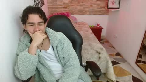 Snapshot of enzo_morelli chatting on 2, 4, 2026 Enzo online show from 2, 4, 2026