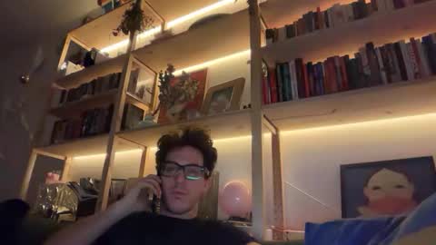 Snapshot of enzyme_ chatting on 17, 12, 2025 enzyme_ online show from 17, 12, 2025