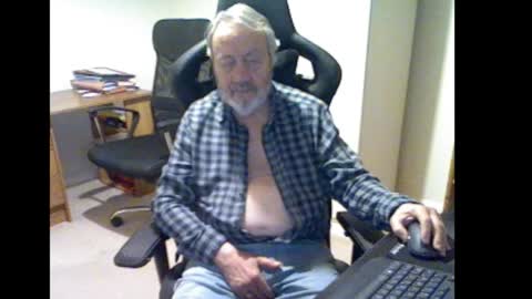 erasmus_d online show from 3, 2, 2026