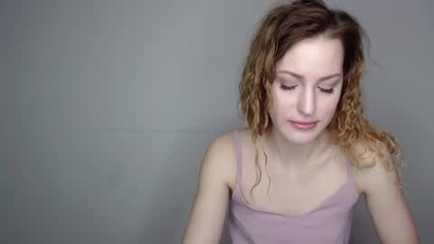 Snapshot of erdbeeren_mit_sahne chatting on 9, 12, 2024 Erdbeeren mit Sahne online show from 9, 12, 2024